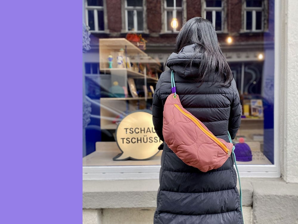 Image of TASCHE Big Puffy Blue