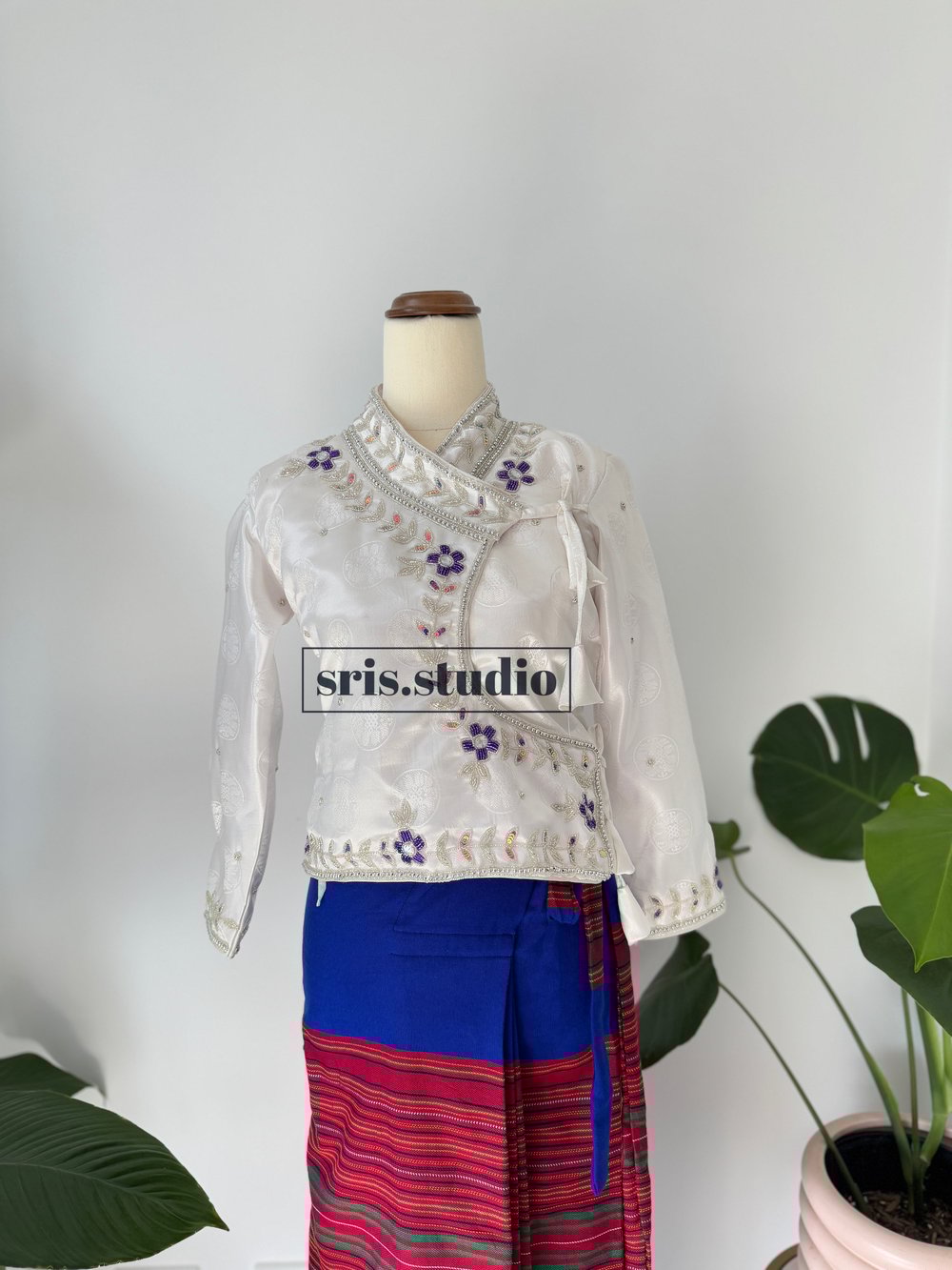 Image of Blue bloom Kuching cholo