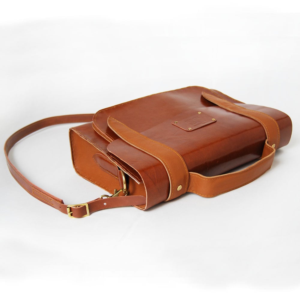 Beechen design handbags — Small brown leather satchel bag