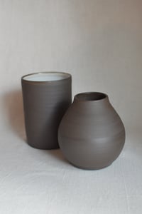 Image 5 of Cacao Vase