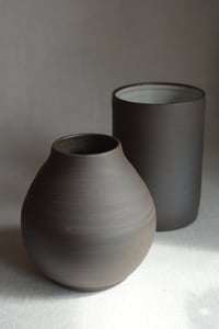 Image 2 of Cacao Vase