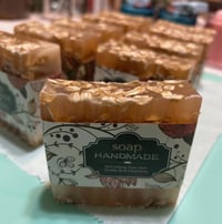Image 2 of U'NIQUE HONEY & Oats Soap