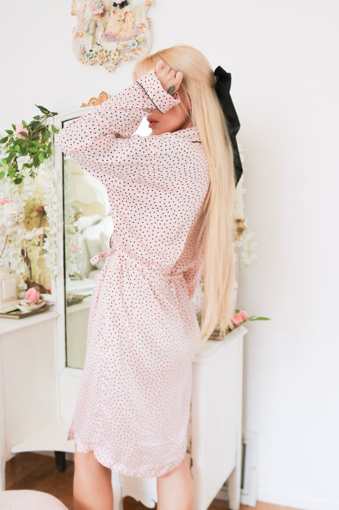 Image of 2000s Victoria's Secret 100% Silk Pink Polka Dot Robe (One Size)