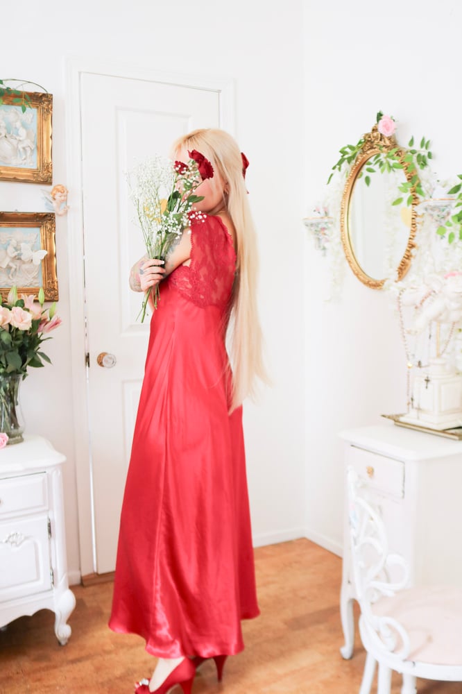 Image of 90s Gilligan O'Malley Cherry Red Nightgown With Floral Lace Details (Small)