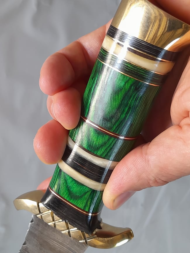 Handmade Damascus Hunting Fixed Knife with Leather Sheath Green Wood and Brass Handle
