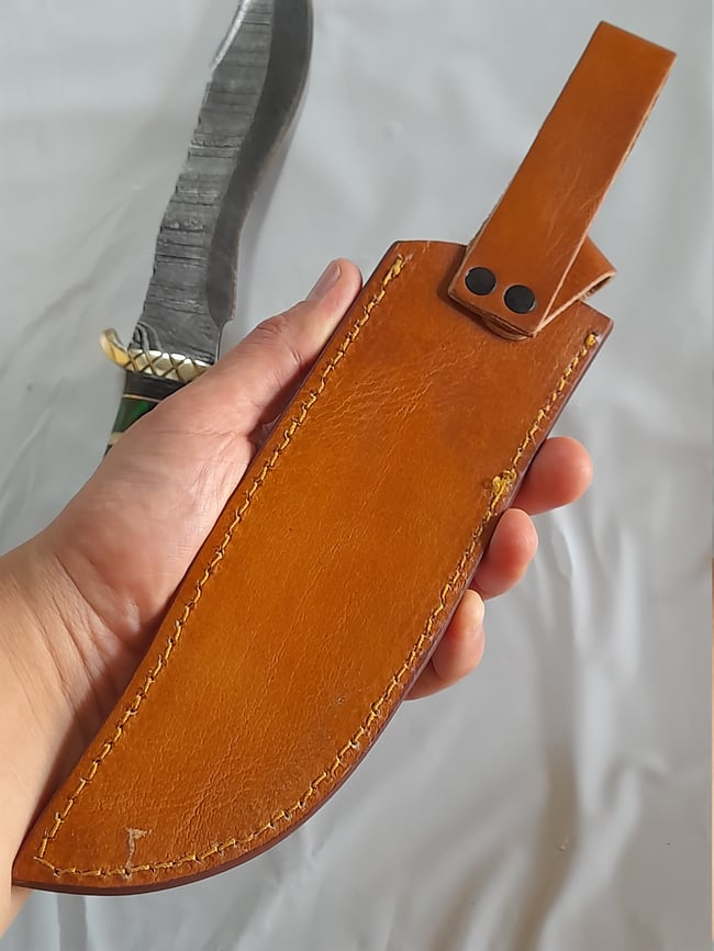 Handmade Damascus Hunting Fixed Knife with Leather Sheath Green Wood and Brass Handle