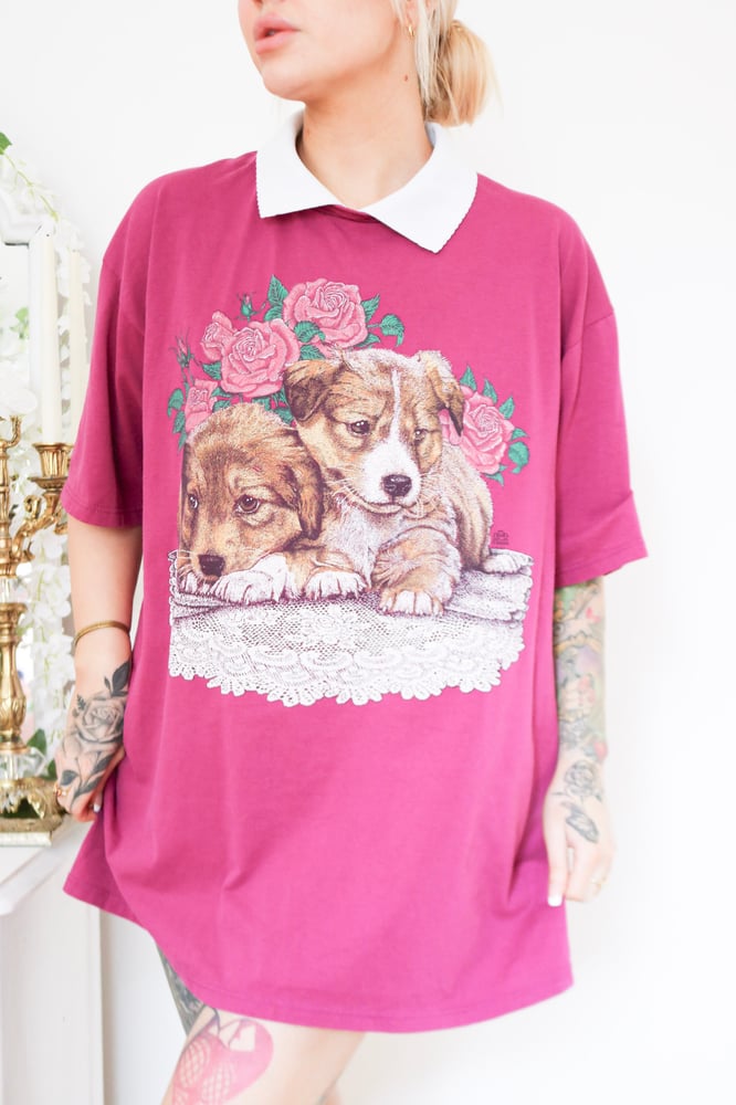 Image of 90s Cotton Grove Collard Magenta Puppy and Roses Oversized T shirt (XL)