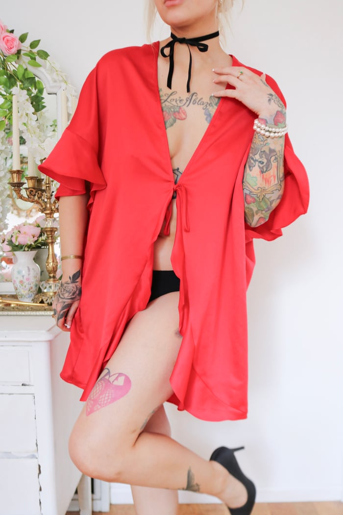 Modern Victorias Secret Front Tie Red Robe With Heart Graphics (One Size)