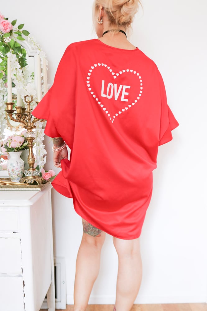 Image of Modern Victorias Secret Front Tie Red Robe With Heart Graphics (One Size)