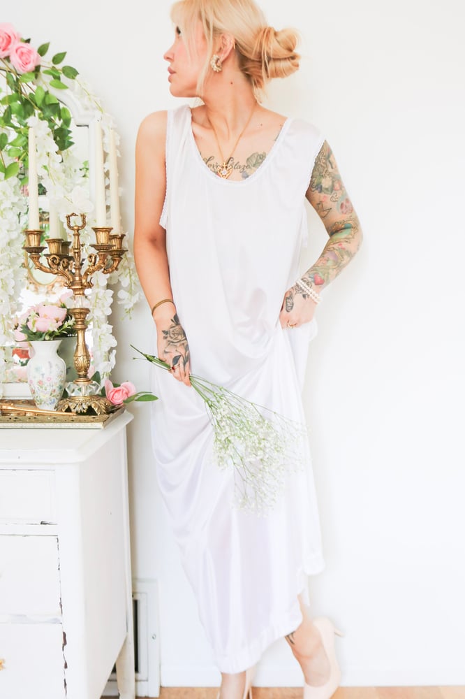 Image of White Angelic Nightgown with Lace Details (Large)