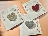 Image 2 of Pin’s cœur paillettes
