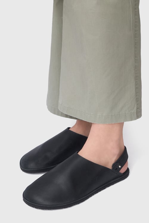 Image of Solis Clogs in Black