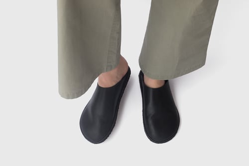 Image of Solis Clogs in Black