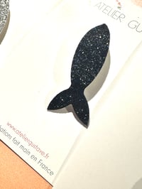 Image 3 of Broche poisson paillettes 