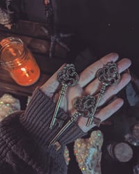 Image 2 of Vintage keys