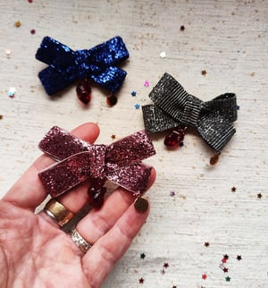 Image of Il fiocco anatomico - Royal blu, Rosa o Argento antico? 🎀✨