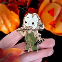 Trapper Pin