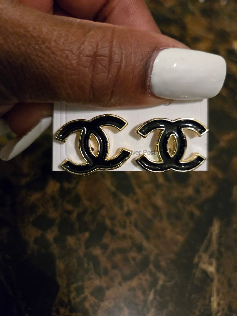 Image of Smoky-Shiny Black(Gold)