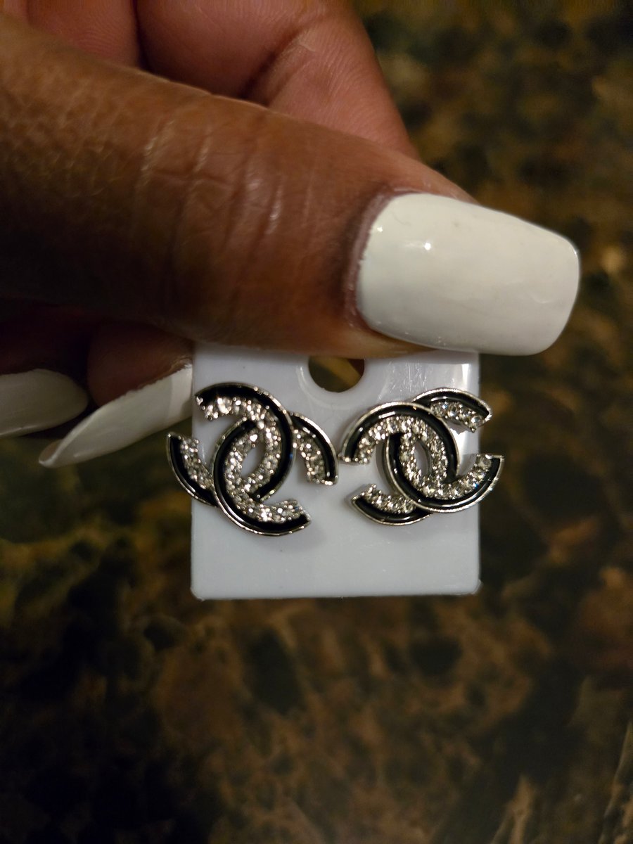 Image of Sarah (Black & Silver)