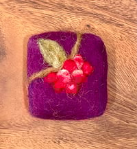 Image 2 of Fox & Berries