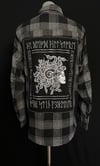 MENS MEDUSA GREY PATCH BUTTON UP FLANNEL