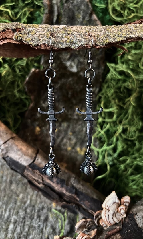 Image of OXIDIZED SWORD AND DRAGON CLAW EARRINGS