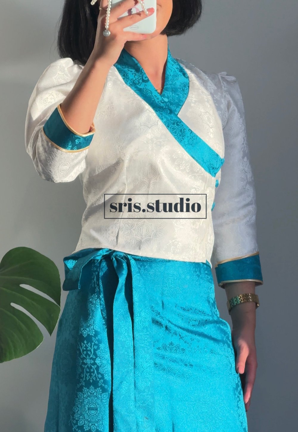 Image of WB Two Piece Bakhu set 
