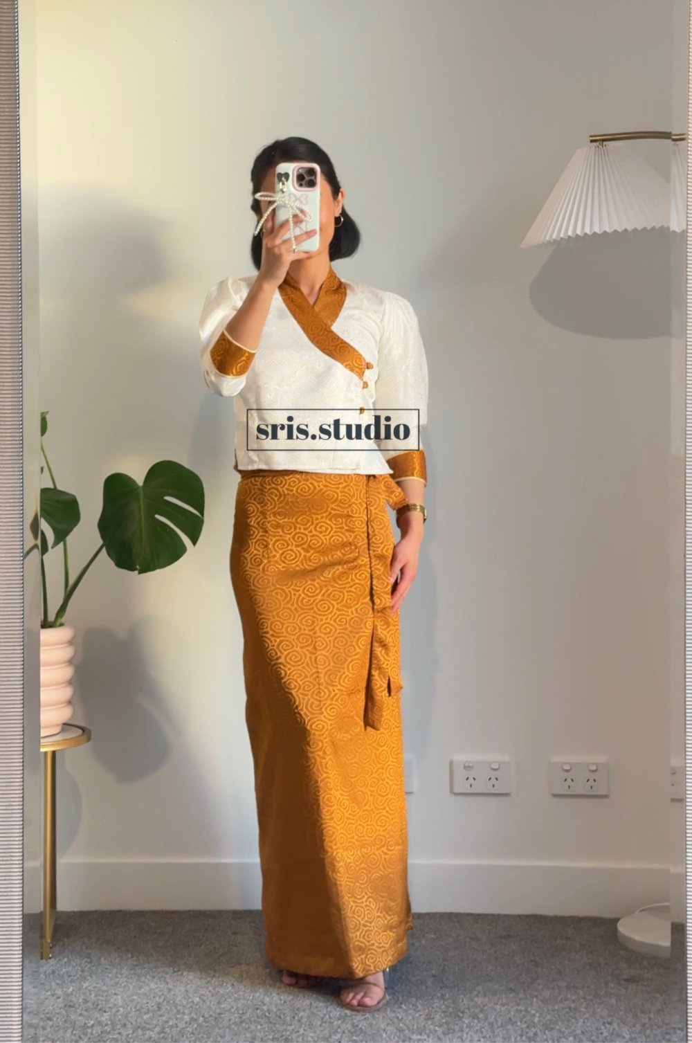 Image of YW Two Piece Bakhu set 