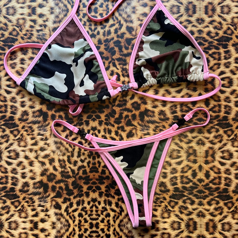 ଘ(੭*ˊᵕˋ)੭* ੈ♡‧₊ medium t-back g bottoms & large regular cup