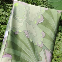 Image 4 of Headband - Centering in Pink and Green