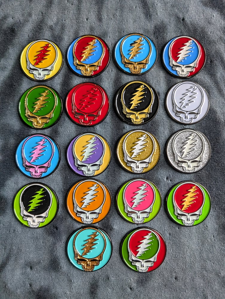 Image of Choose a Steal Your Face Pin. Comes with 10 GD stickers