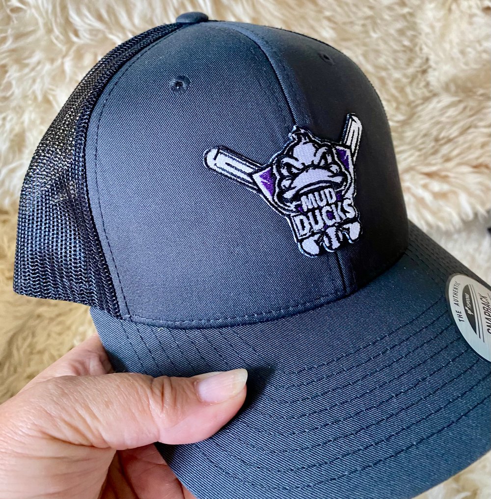 Mud Ducks Hat - Retro Charcoal and black snapback trucker hat