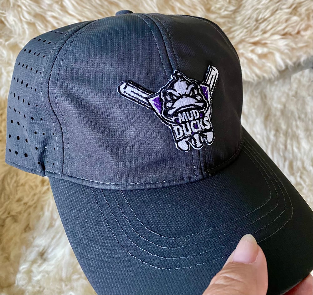 Mud Ducks Hat - Grey unstructured performance cap