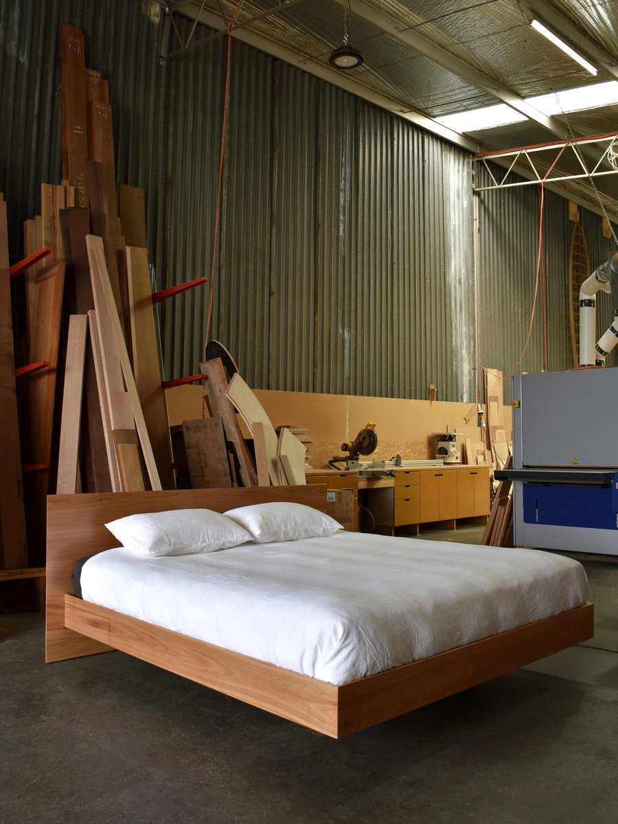 FLOATING BED WITH HEADBOARD