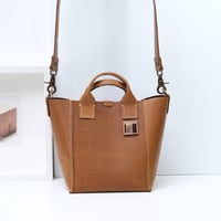 Image 1 of Two-way Cube Tote vintage warm ochre