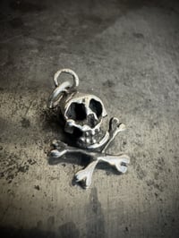 Image 1 of Skull & Crossbones Charm Pendant 