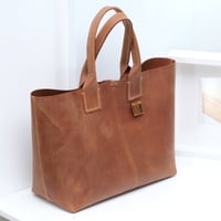 Image 2 of Giant Tote in vintage light brown