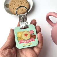 Image 1 of Personalised Pocket Mirror Keyring for Mum's - Vintage Biscuit Tin Design