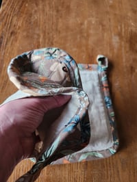 Image 3 of Linen Pocketed Potholder Set