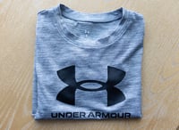 Size 5 Under Armour 