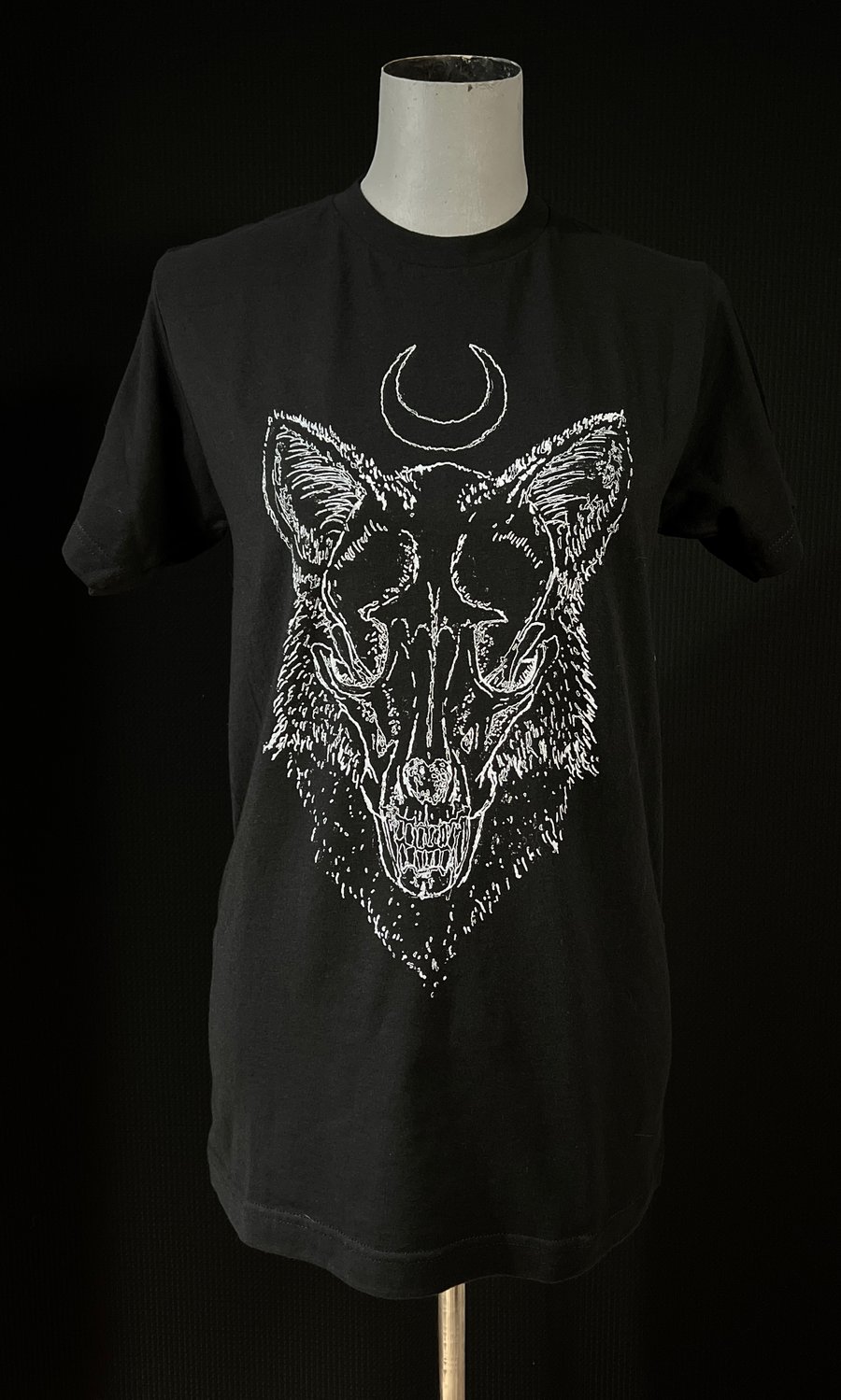 Image of WOLF MOON MENS TEE