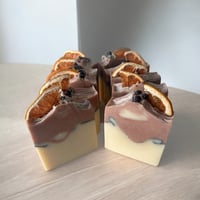 Image 3 of DUNE - JUNIPER BERRY + GRAPEFRUIT