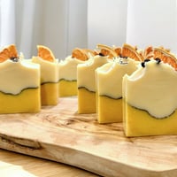 Image 3 of GOLD SUNRISE - PATCHOULI + GRAPEFRUIT