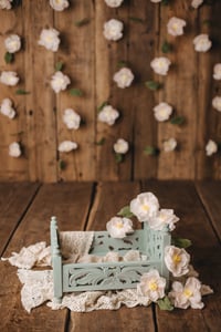 Image 2 of Spring set with wall garland