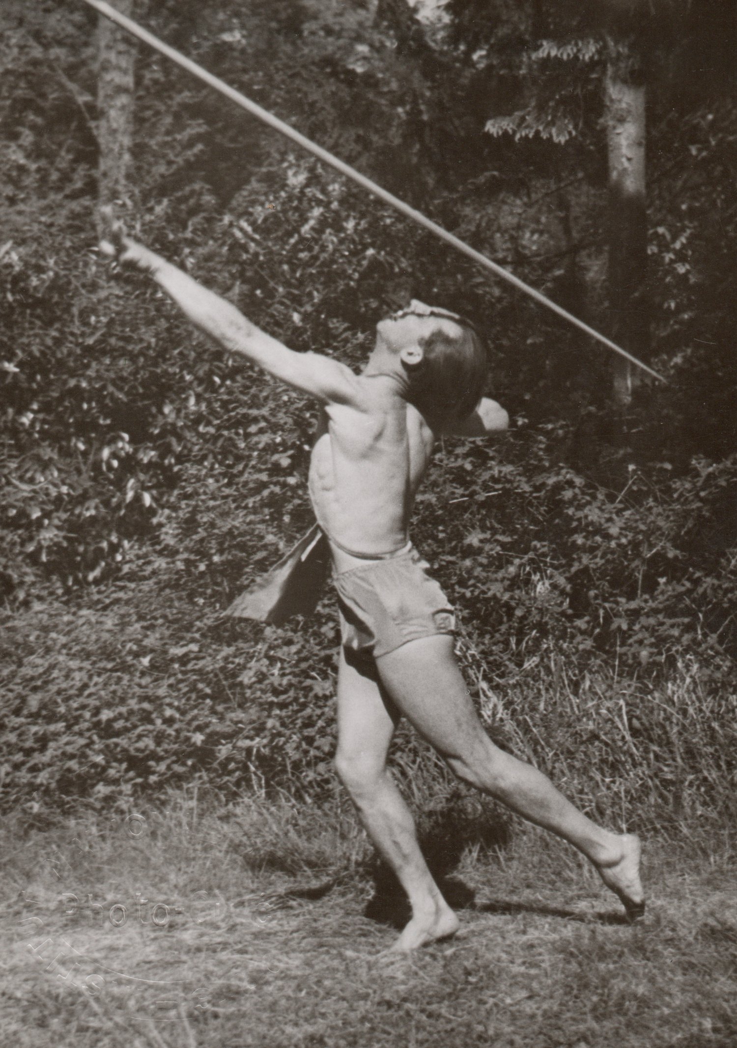 Image of Institut National des Sports: Javalin thrower, France ca. 1925