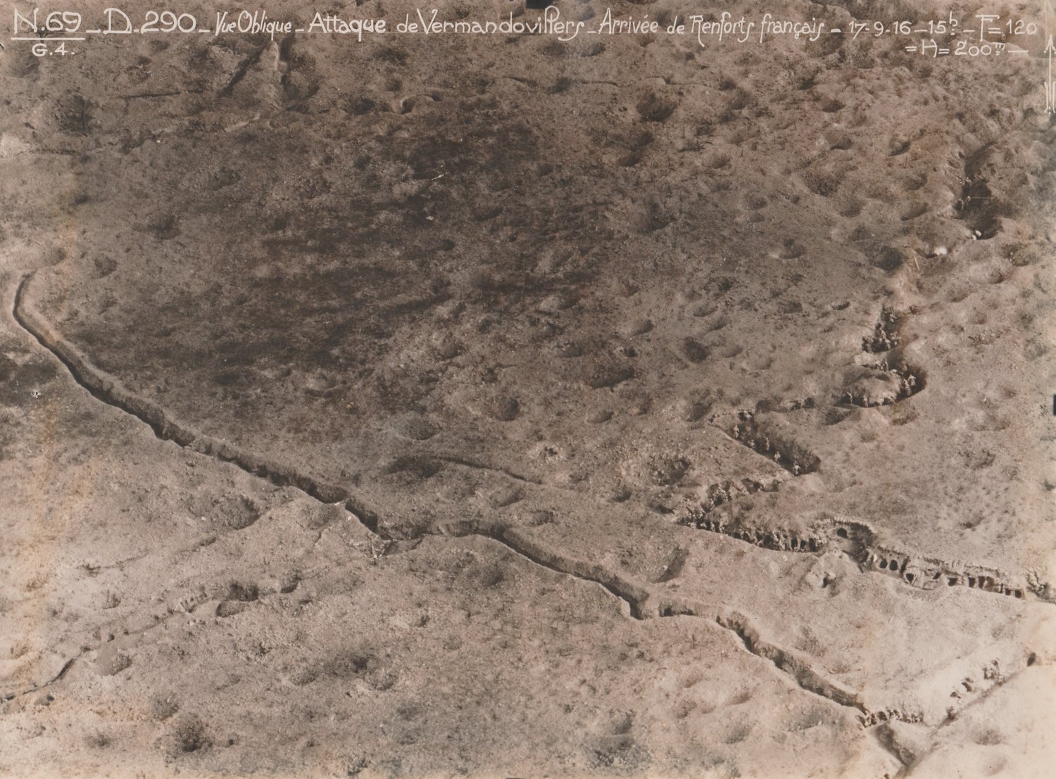 Image of Pépin Eugène (attr.): Vermandovillers, arrivée des renforts français, septembre 1916