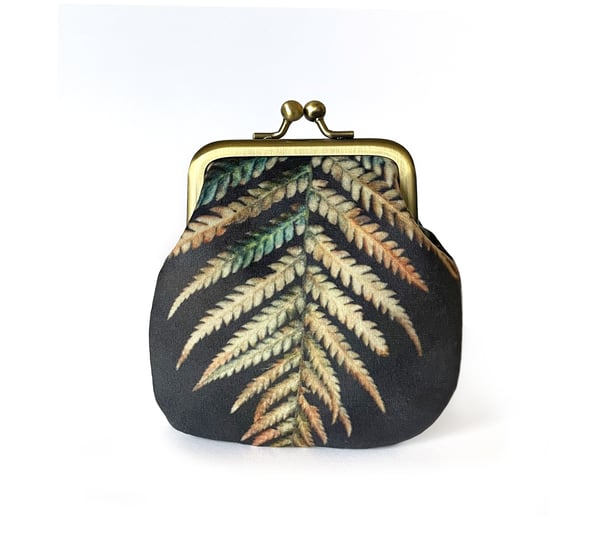 Image of Fern frond, velvet kisslock coin purse