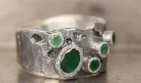 Image 2 of 'telos no.4' - Recycled silver and emerald ring