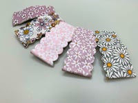 Image 1 of Neutral Floral Snap Clips
