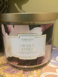 Image 2 of Sweet Vanilla 